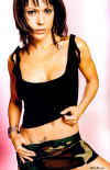 fhm2002_1.jpg (120976 octets)